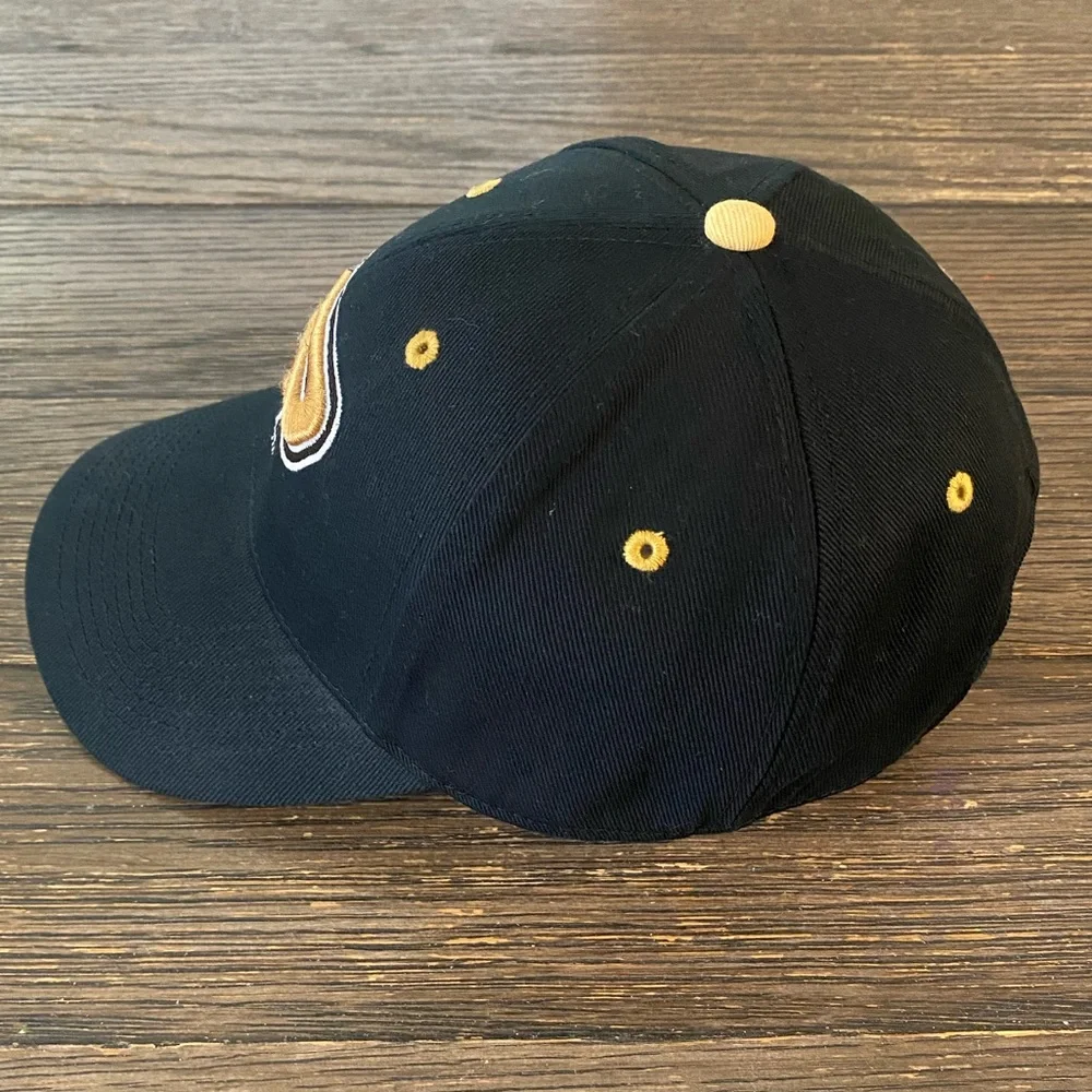 Purdue University Hat Cap Adjustable Black Gold Boilermakers Indiana Sports EUC